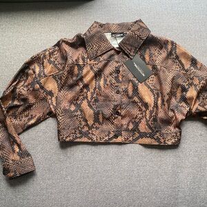 NWT Oversized Snake Print Crop Shirt